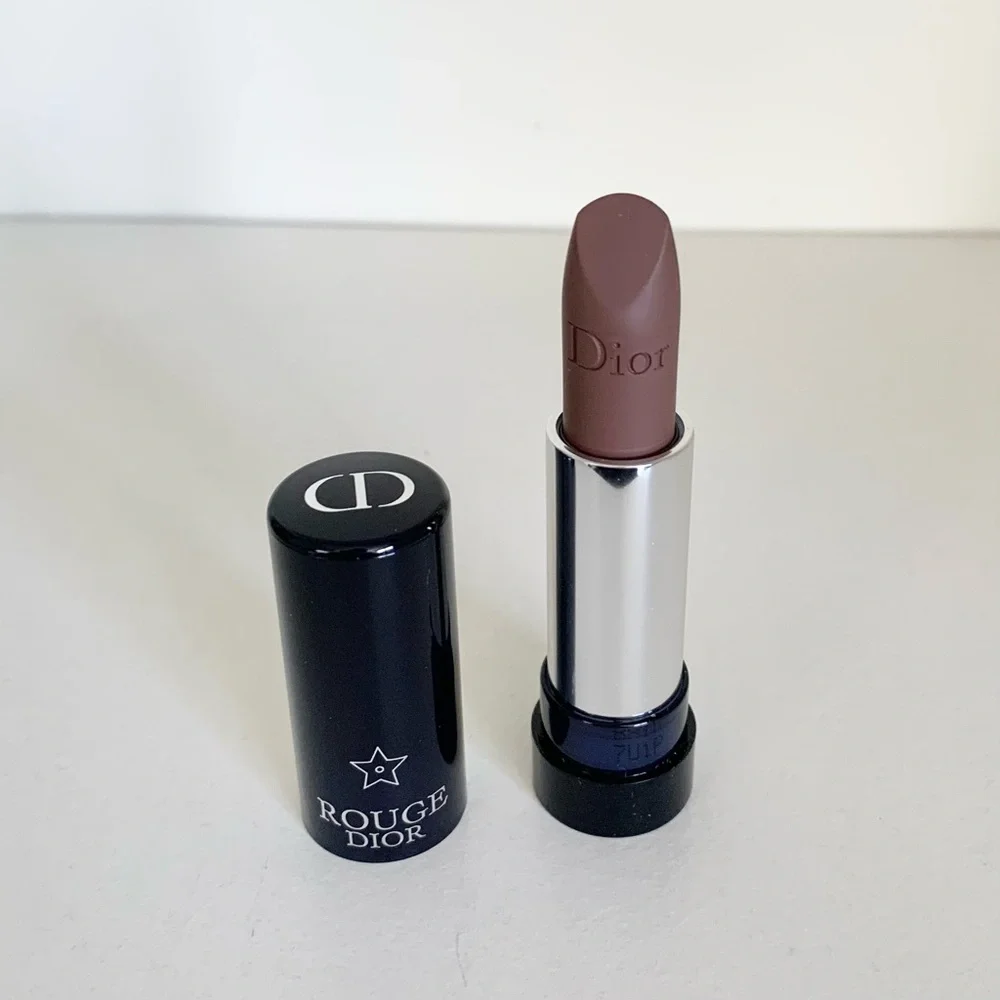 NWOT Dior matte lipstick #810